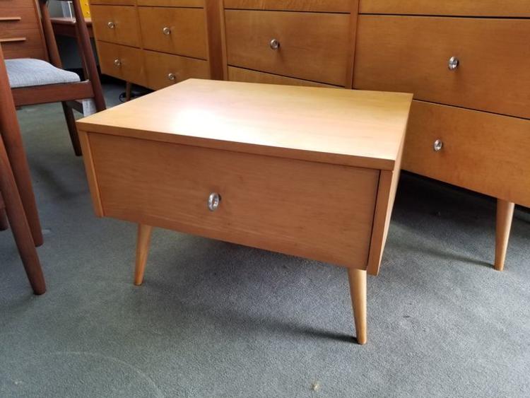 Mid-Century Modern single drawer Nightstand from the Planner group by Paul McCobb