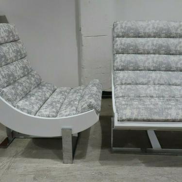 PAIR OF MID CENTURY CHROME &amp; WHITE LACQUER SCOOP CHAIRS hollywood regency