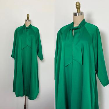 Vintage 1950s Green Satin Coat 50s Size Large Volup 