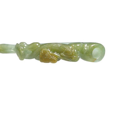 Unique Traditional Chinese Carved Natural Green Jade Pipe With Dragon And Luyi Figure k195E 