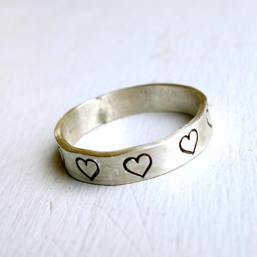 Sterling Silver Heart Band - Love is All Around 