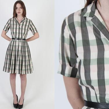 1950s Bold Plaid Dress / 50s Rockabilly Button Up House Dress / Retro Secretary Full Skirt Dress / Pleated Retro Swing Dress 