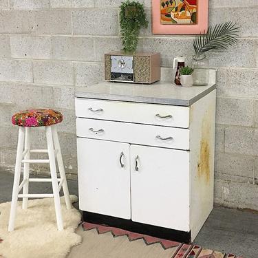 LOCAL PICKUP ONLY ------------- Vintage Kitchen Cabinet 