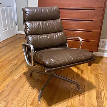 Vintage Herman Miller Eames Soft Pad Lounge Chair Brown Leather 