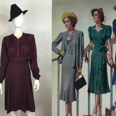 As They Descended the Staircase - Vintage 1930s Burgundy Eggplant Textured Rayon Dress w/Button Detail - 4/6 