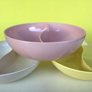 Vintage Melmac Melamine Split Serving Bowls — Set of 3! 