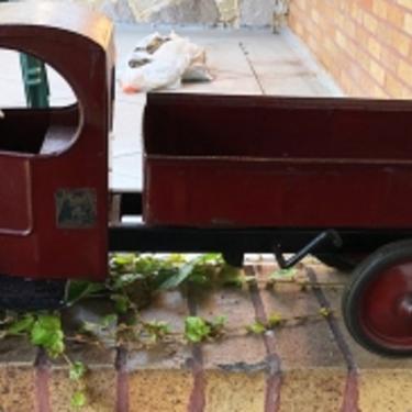 Steelcraft Toy Mack Truck Dump Truck Circa 1920s with Working Handle and Steering OriginalDecal