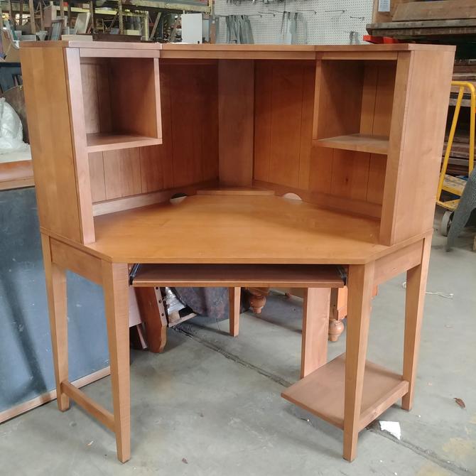 Country Colors Corner Desk With Hutch, Ethan Allen Corner Desk With Hutch