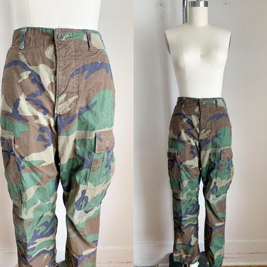 Vintage 1970s Army Camo Pants / 26&amp;quot; waist 