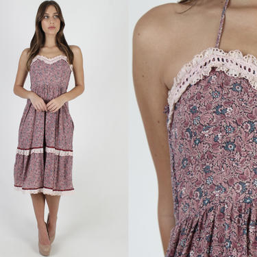 Vintage 70s Wildflower Prairie Pockets Dress / Pink Floral Halter Smocked Elastic Back / Thin Shoulder Strap Eyelet Lace Midi Mini Dress 
