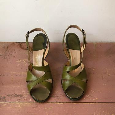Green Leather Pump Sandals with Original Box - 1960s/70s - Size 7.5 