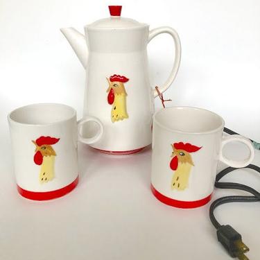 Vintage Mid Century Holt Howard Coq Rouge Rooster Electric Hot Pot Coffee Warmer and 2 Mugs 