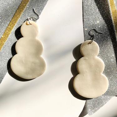 Novelty Large Snowman Drop White Pearl Earrings - Hypoallergenic - Polymer Clay x Stainless Steel - Holiday - Gift - Stocking Stuffer - Icy 