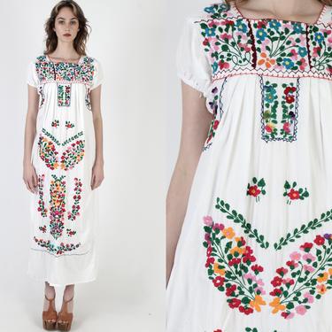 White Womens Mexican Maxi Dress / Vintage Heavily Hand Embroidered Dress / Womens Floral Puebla Cotton Puff Sleeve Long Dress 