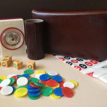 Mini Roulette Travel Game Made in England Leather Case Wheel Bakelite Dice and Leather Shaker 