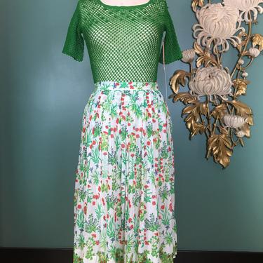 1970s skirt, white floral skirt, vintage 70s skirt, colleen gaudius, size small, border print, botanical print, full skirt, tie waist, 27 
