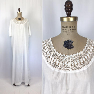 Vintage Edwardian nightgown | Vintage crochet lace white batiste cotton nightdress | 1900's dressing gown 