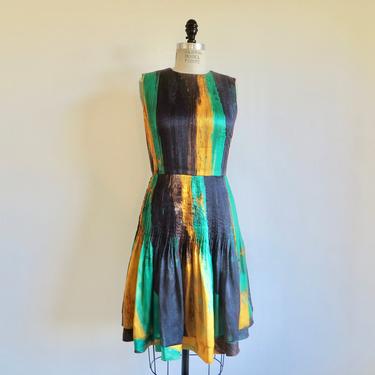 Oscar de la Renta Silk Pink Tuck Dress Green Yellow Black Abstract Print Sleeveless Full Skirt American Couture Designer 30&quot; Waist Size 8 