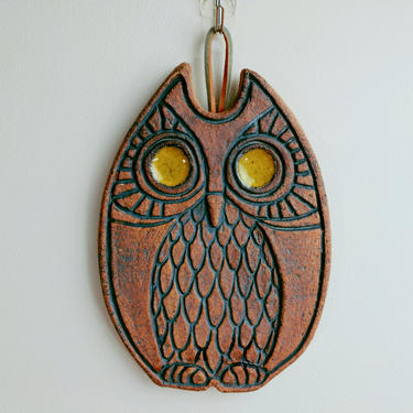 Victoria Littlejohn Ceramics | Stoneware Earthenware Owl Yellow Eyes | Hanging Trivet Plaque | El Segundo CA 