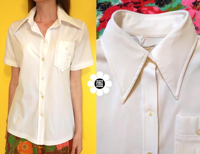 Vintage Nurse Shirt 60s White Blouse Dagger Collar Shirt Hippie Boho 70s Shirt Disco Top Vintage Collared Plain Short Sleeve Small