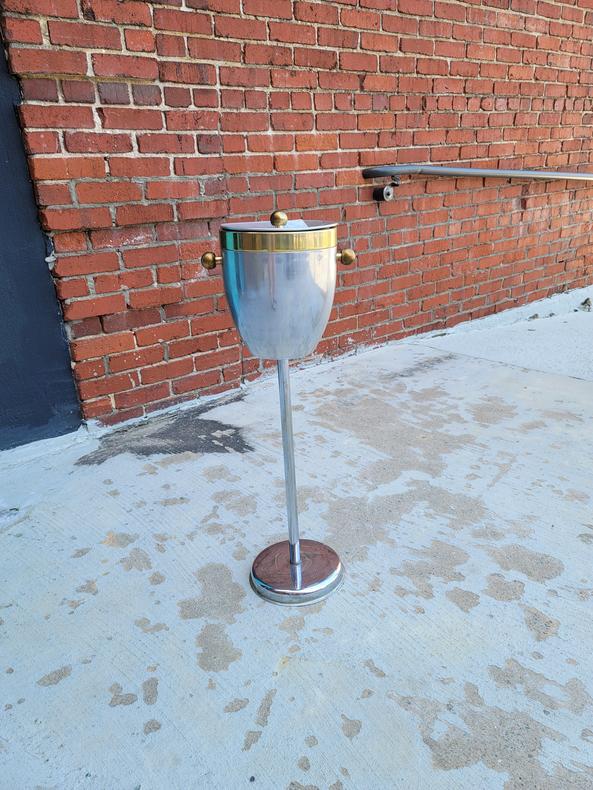 Atomic Style Mid Mod Ice Bucket in Stand