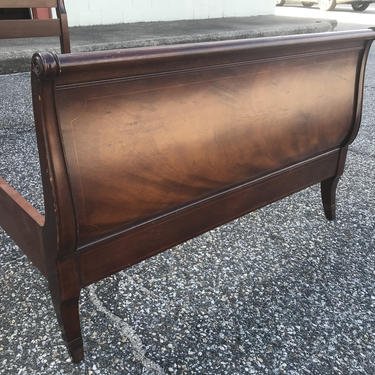 Pair mahogany twin sleigh beds with inlay 