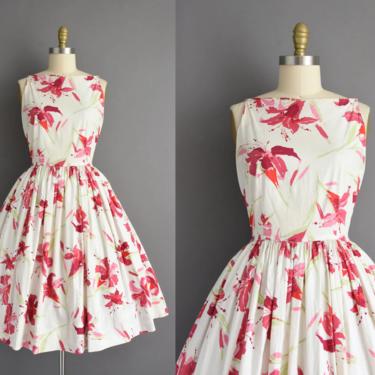 1950s vintage dress | Gorgeous Red & Pink Bold Floral Print Sweeping Full Skirt Cotton Summer Dress | Large | 50s dress 