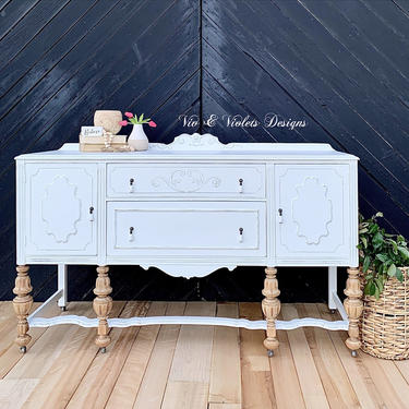 Farmhouse Jacobean Sideboard / Buffet / Media Console / TV Console / Cabinet / Hutch / Dining Room 