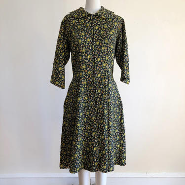 Yellow and Black Quilted Ditsy Floral Print Quilted Dress/Robe - 1950s 