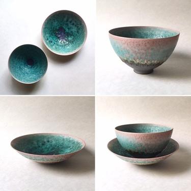 Pair of Liisa Hallamaa Arabia Finland Turquoise & Purple Studio Pottery Bowls 