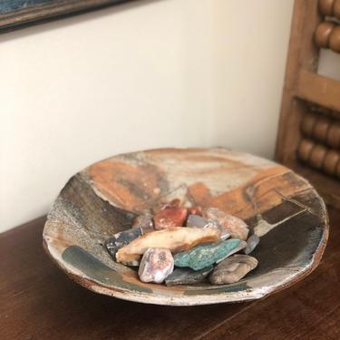 Vintage MCM Abstract Multicolored Bowl Tray Mid Century Modern Retro Pattern Handmade with Assorted Small Rocks and Crystals like stones 