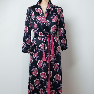 1940s Floral Print Quilted Robe 