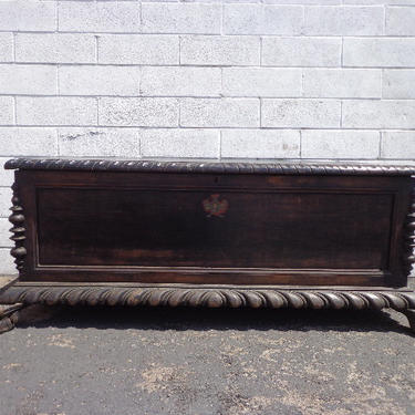Antique Trunk Vintage Storage Gothic Rustic Steamer Coffee Table Hope Chest Blanket Leather Bed Bench Wood Boho Coastal Wardrobe Primitive 