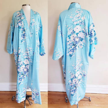 Vintage Blue Kimono Robe Made in Japan / Chrysanthemum Flower Floral Print Long Robe Large / New Old Stock / Never Worn 