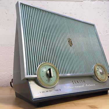 Blue 1962 Zenith F615B AM Radio, Midcentury Modern 