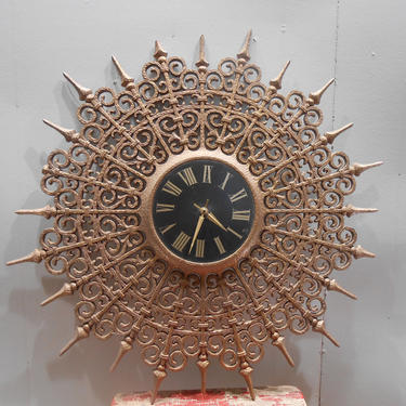 Vintage 26 in Plastic Ornate Starburst Sunburst Hard Plastic Decorative Clock Battery Power Mid Century Modern Atomic Age Wall Hanging Art 