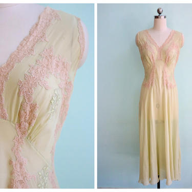 Vintage 1930's Chartreuse Chiffon and Lace Night Gown | Size Small 