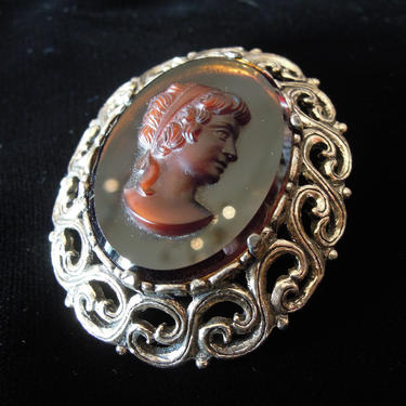 Chunky brown Glass Cameo Brooch costume jewelry ~Pin large ornate Pendant 60's 70's era 