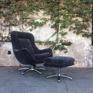 Mid Century Gray Velvet Lounge Chair with Ottoman