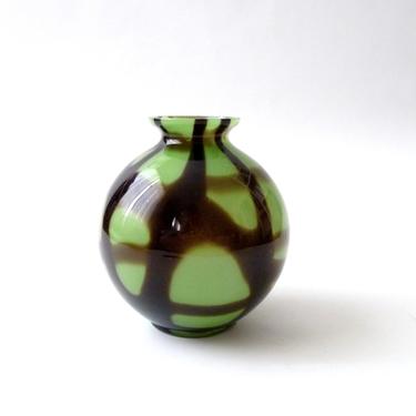 Kralik Webbed Art Glass Ball Vase Czechoslovakia Deco Bohemian 