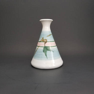 Vintage Pottery Bud Vase / Pastel Ceramic Flower Vase / Small Painted White Vase / Hand Made Blue Pink Accent Vase / Decorative Pottery Vase 