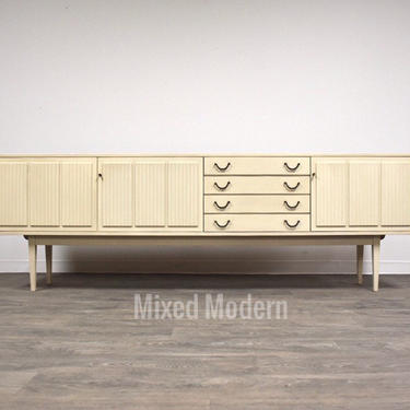 White German 94&amp;quot; Credenza by Bartels 