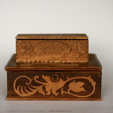 vintage Pyrography victorian wooden boxes / handkerchief box / jewelry box 