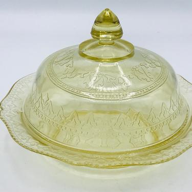 Vintage Depression Pressed Federal Glass Amber Yellow Glass Patrician Spoke Covered Butter Dish- Cheese dish 