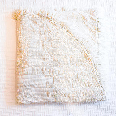 Palm Springs-Gorgeous Vintage Pilgrim Pride Full Size Nubby White Cotton Blanket/Bedspread with Fringe and Rounded Corners 