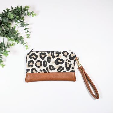 Leopard Print Wristlet: Small Bag, Wristlet Clutch, Bridesmaid Gift, Phone Wristlet 