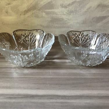 Vintage Dansk Floriform glass bowl set of two, Danish modern floral design,  Lasisepät Mäntsälä Koiranputki Pattern 