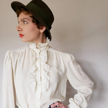 1980s Cream Button-Down Shirt Ruffled Front / 80s Long Sleeved Blouse in Ivory Frilly Lace High Collar Edwardian Style / M or L 