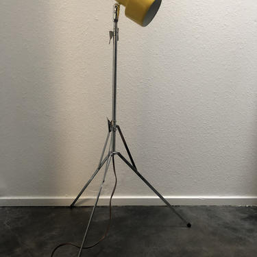 Modern Adjustable Tripod Floor Spot Lamp 