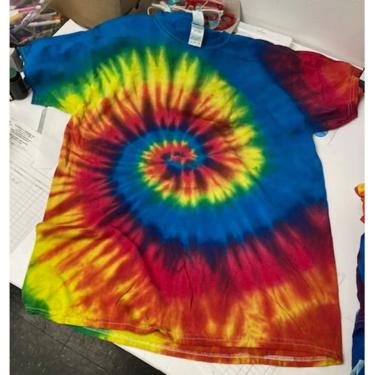 TIE DYE tee shirt, spiral classic color tie dye t shirt, men's tie dye shirt, women's tie dye shirt, classic style, size small medium large 